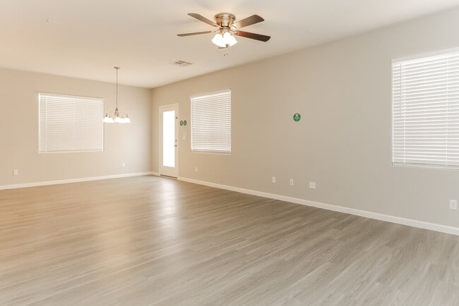 9308 Euphoria Rose Ave, Las Vegas, NV 89166 - photo 5