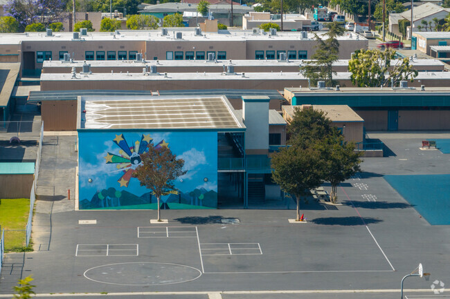 Kelly Elementary School focuses on academic excellence and student growth.