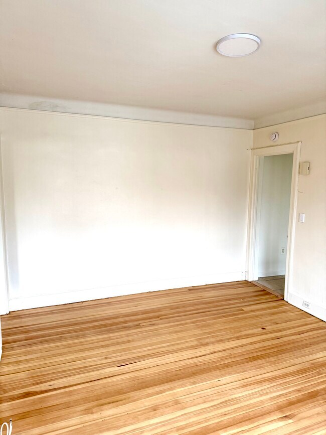 45 Underhill St unit 2, Tuckahoe, NY 10707 - photo 5