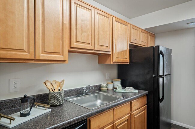 Cedar Gardens and Towers Apartments and Townhomes, Windsor Mill, MD 21244 - photo 3
