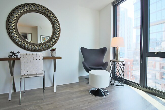 658 N Wells St, Chicago, IL 60654 - photo 3