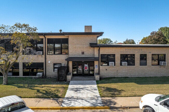 Bickerdyke Elementary in Russell serves grades 2 through 5.