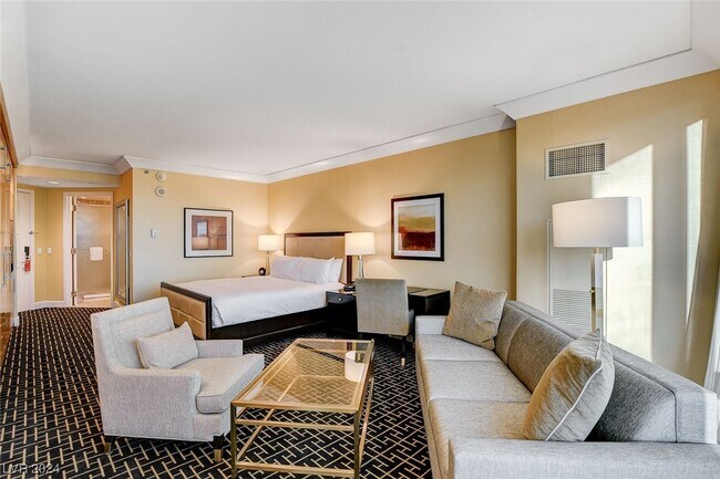 2000 N Fashion Show Dr unit 3527, Las Vegas, NV 89109 - photo 7