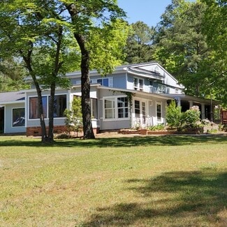 1014 Sailclub Rd, Hartsville, SC 29550