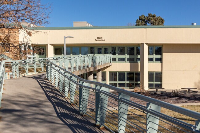 Polton Elementary School maintains a grade of B-plus on Niche.