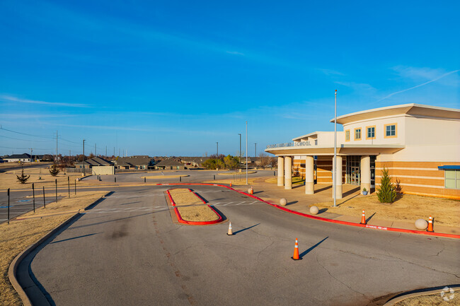 Spring Creek Elementary School offer a variety of programs that challenge children.