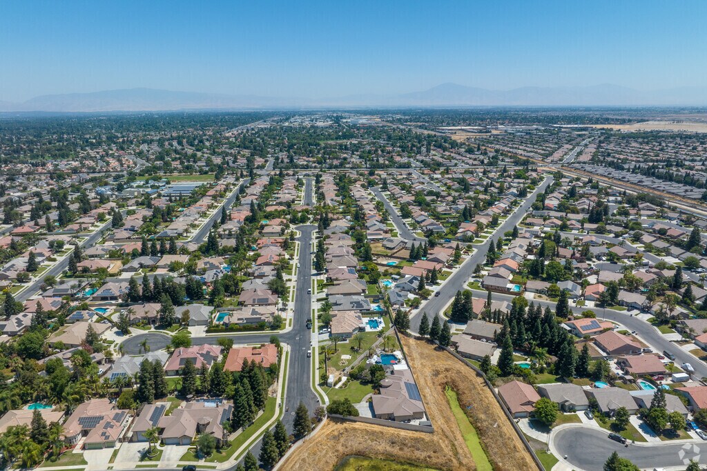 About Southern Oaks Schools, Demographics, Things to Do