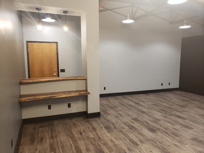 329 S Washington Square unit H, Lansing, MI 48933 - photo 3