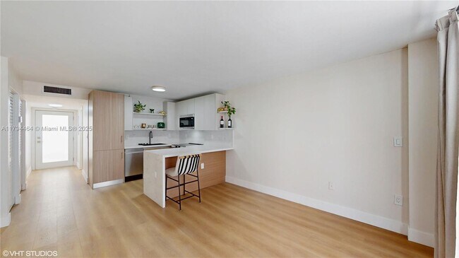 1666 West Ave unit 305, Miami Beach, FL 33139 - photo 5
