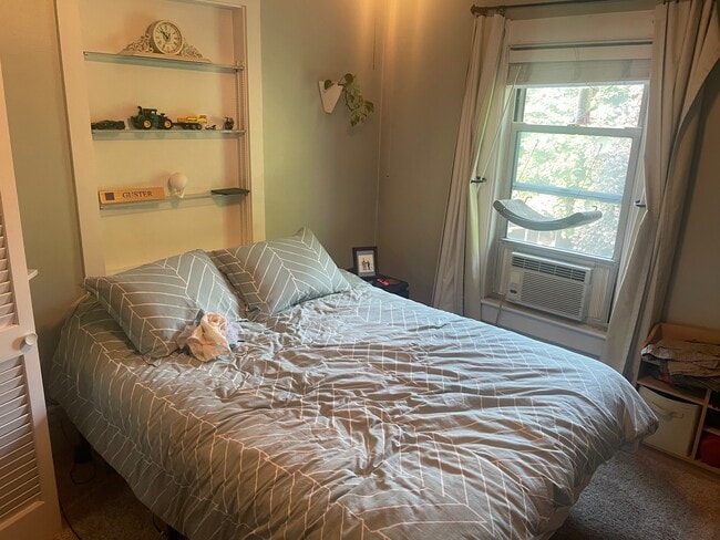 246 Taylor St unit 1A, Manchester, NH 03103 - photo 3