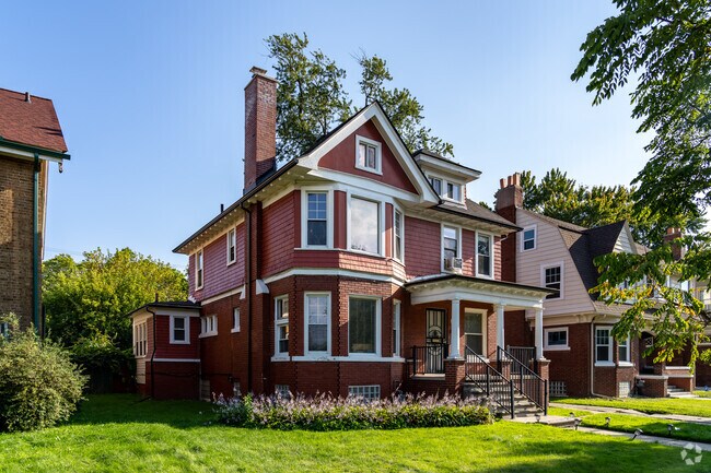 Well-maintained historic Craftsman homes are popular in Piety Hill.