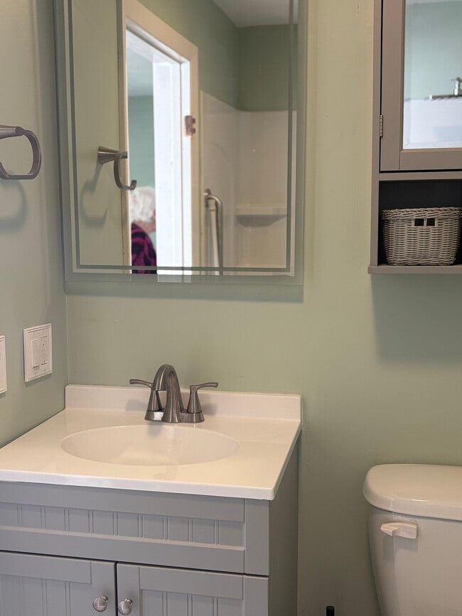 new vanity mirror wall unit