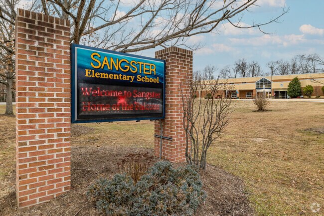 Farrs Corner students attend Sangster Elementary, rated A by Niche.