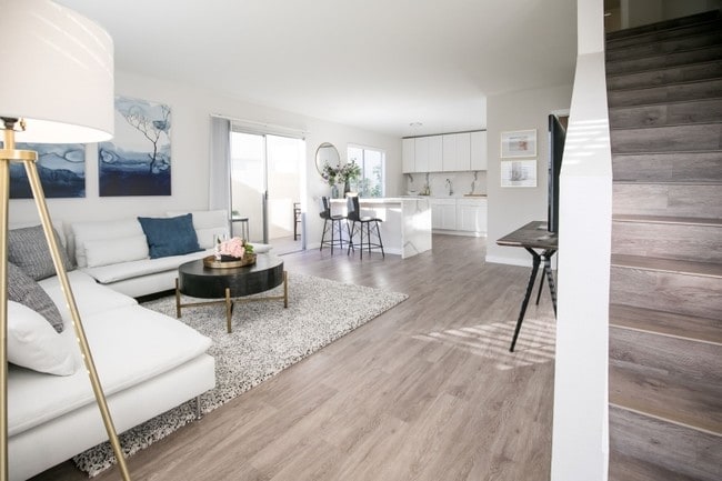 CitiZen South Bay on West 235th St., Torrance, CA 90505 - photo 4