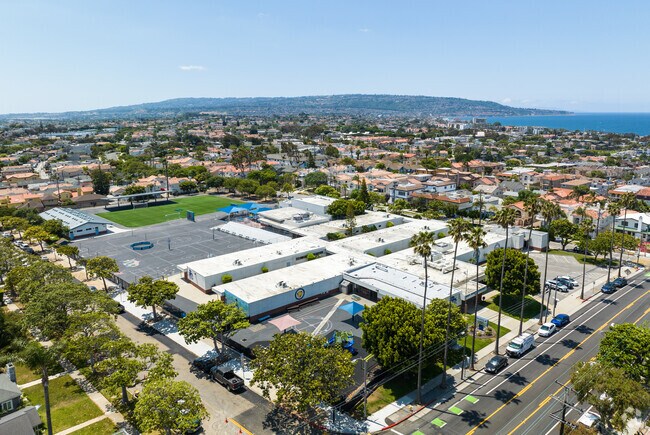 Beryl Heights Elementary School set against an ocean backdrop in Redondo Beach, CA.