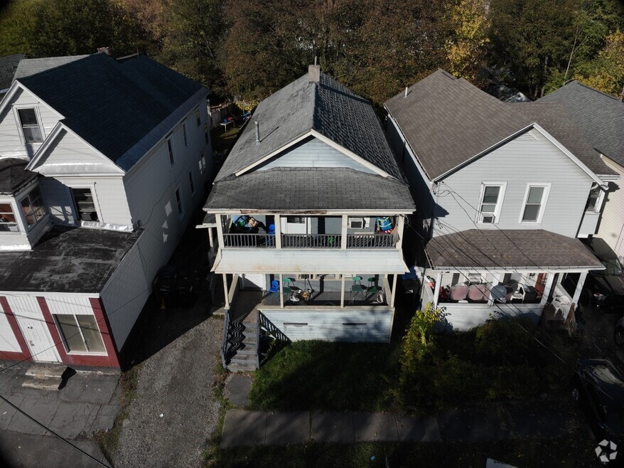 136 Lakeview Ave unit 2, Syracuse, NY 13204 - photo 2