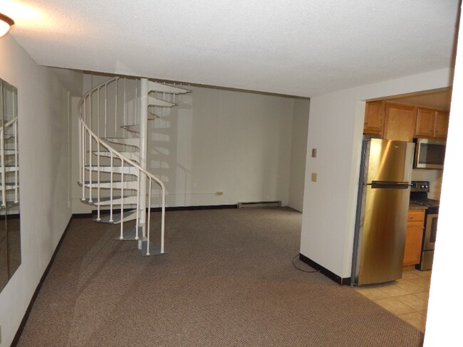 212 3rd St unit 4B, Troy, NY 12180 - photo 7