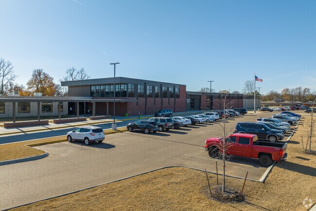 Jackson Wonder-Elementary recently moved to its newly constructed campus.