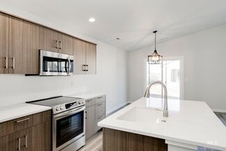 10550 W Tinder St, Star, ID 83669