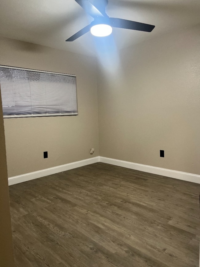 1331 N Cloverleaf Place unit A, Porterville, CA 93257 - photo 7