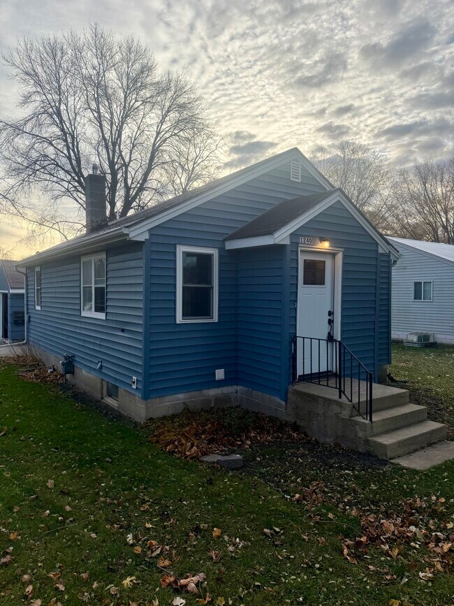 1240 Northern Ave, Fergus Falls, MN 56537