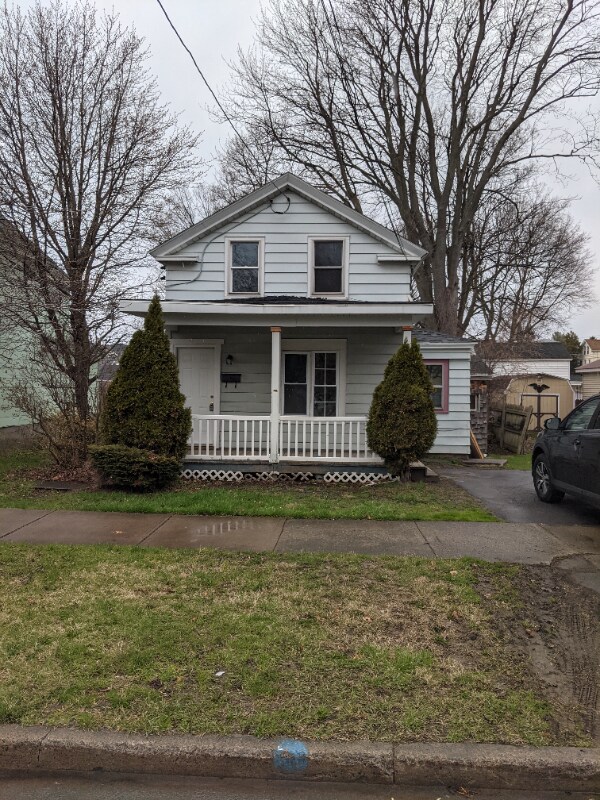 111 E Cayuga St, Oswego, NY 13126 - photo 1