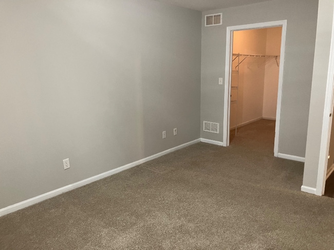 152 Bertram Dr unit G, Yorkville, IL 60560 - photo 7