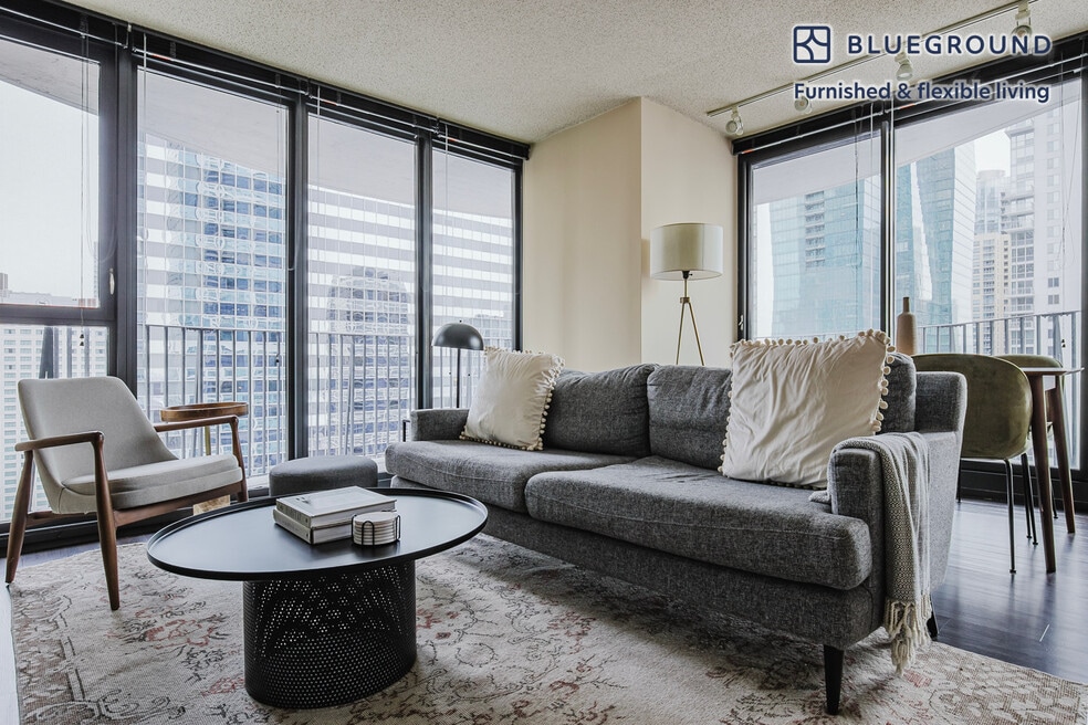 225 N Columbus Dr unit FL19-ID1199, Chicago, IL 60601 - photo 1