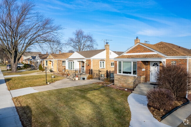 Ranch Style homes are a popular housing style in Niles.