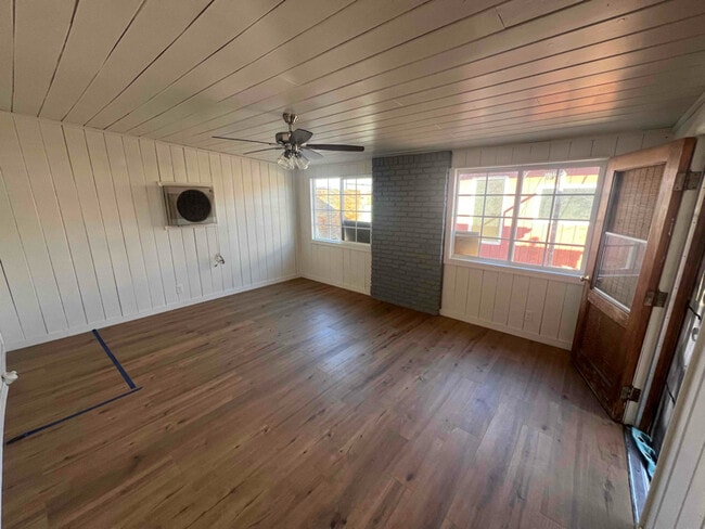 139 Ave P-4, Palmdale, CA 93550 - photo 7