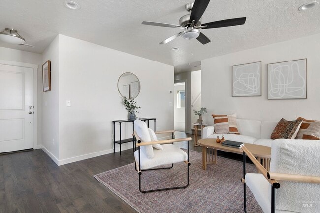 10088 Longtail Dr, Nampa, ID 83687 - photo 3