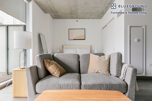 60 E Randolph St unit FL10-ID1345, Chicago, IL 60601 - photo 2