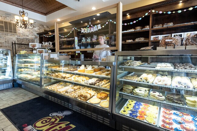 Wood-Ridge locals head to Mills Bakery for amazing deserts.