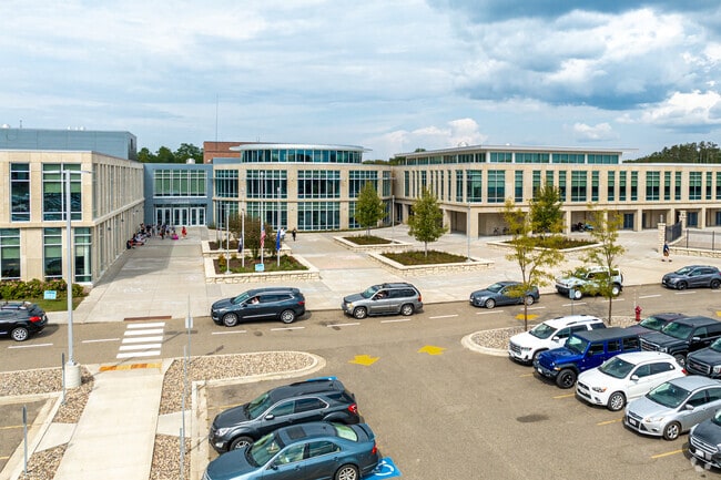 Hudson High School serves grades 9-12 in the Hudson School District.
