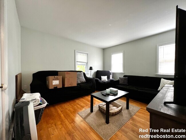 479 High St unit 2, Dedham, MA 02026 - photo 2