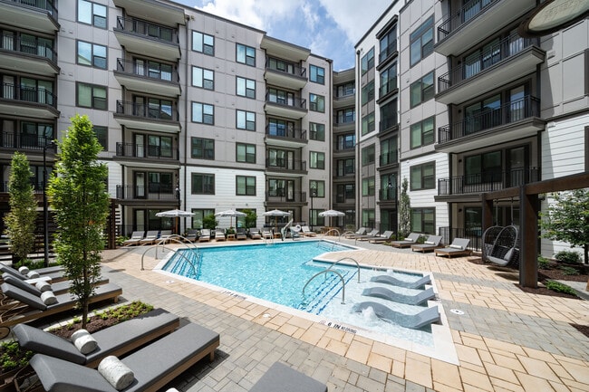 Solis Peachtree Corners, Peachtree Corners, GA 30092 - photo 2