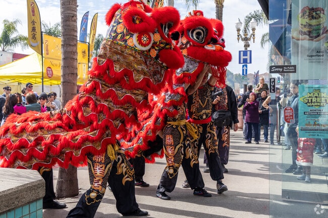 Dressed in vibrant red and gold, young performers dazzled the crowd with a traditional lion dance full of energy and precision.