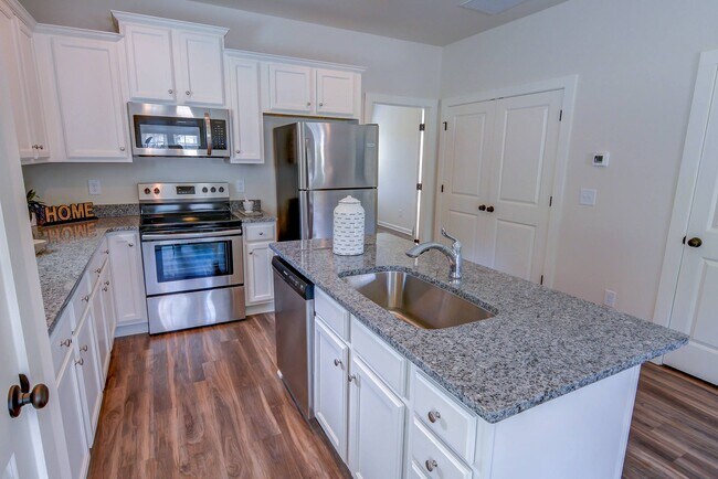 Oakwood Commons By Stella Homes, Gainesville, GA 30504 - photo 7