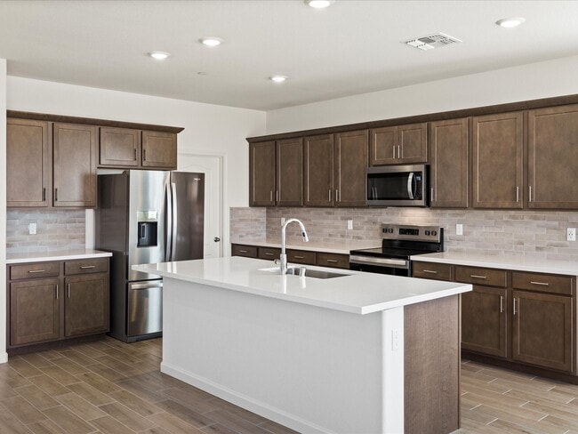 2393 Sather St, Manteca, CA 95337 - photo 5