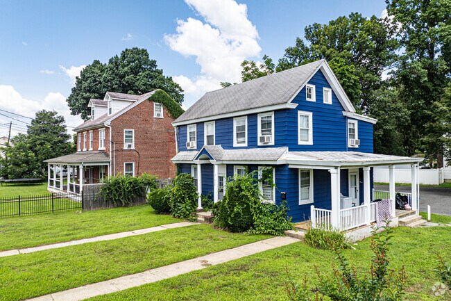 Colonial style homes are abundant along the streets of Beverly.