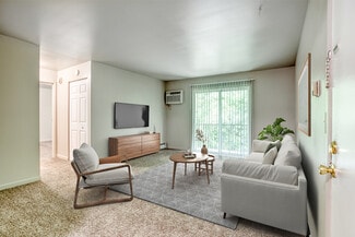 1422 Preston Ridge St NW, Grand Rapids, MI 49504