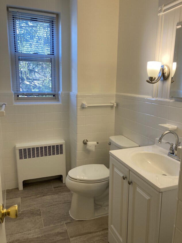 Llanfair Court Apts. 200 E Montgomery Ave, Ardmore, PA