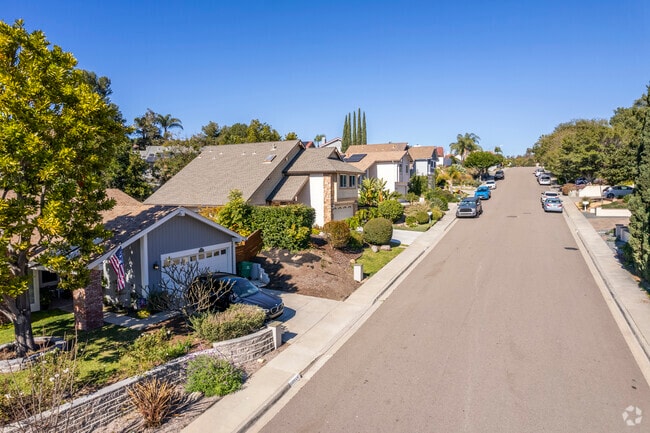 Rancho Peñasquitos has mostly clean, quite Cul-de-sacs lined with ranch Style homes.