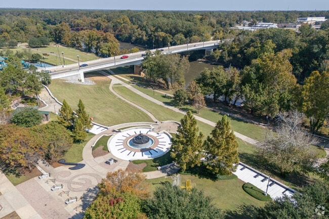 Riverfront Park is a convenient place for Highland Park residents to relax or take a long walk.