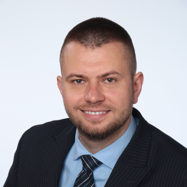 Agent Photo