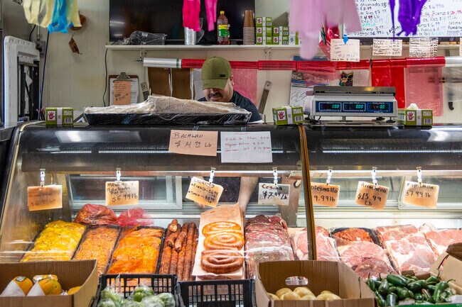 Carniceria Market Michoacan near Talbot Park offers fresh meats and produce.