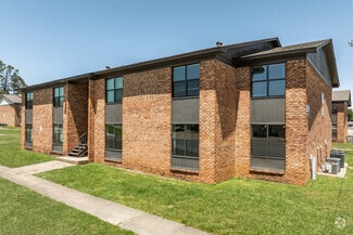 2009 Cedar Heights Dr, Jonesboro, AR 72401