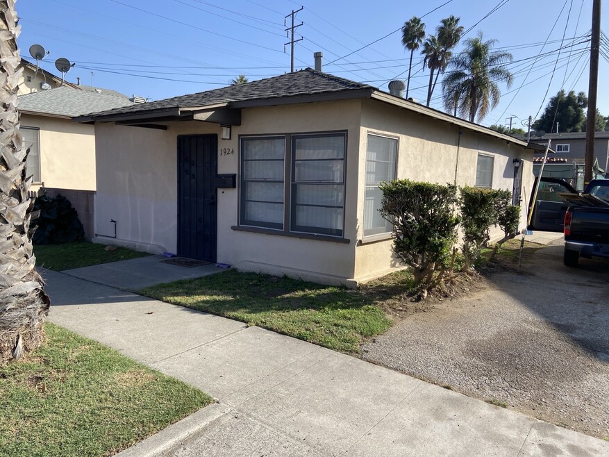 1924 E Poinsettia St unit 1, Long Beach, CA 90805 - photo 1