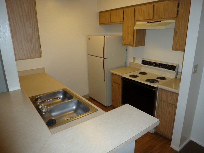 University Square Apartments, Flagstaff, AZ 86001 - photo 3