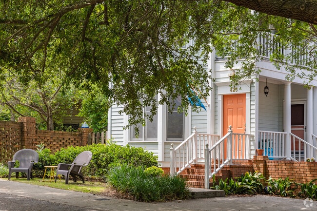 Colorful homes located in the Wales Garden neighborhood in Congaree Vista.